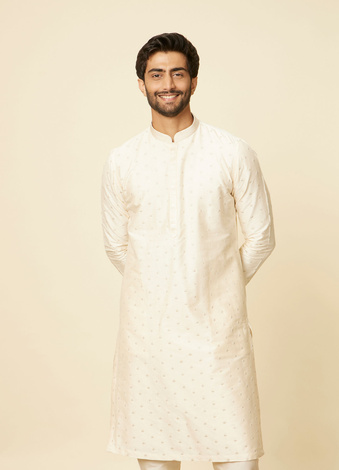 Manyavar Men Cream Buta Floral Buta Motif Patterned Kurta Set