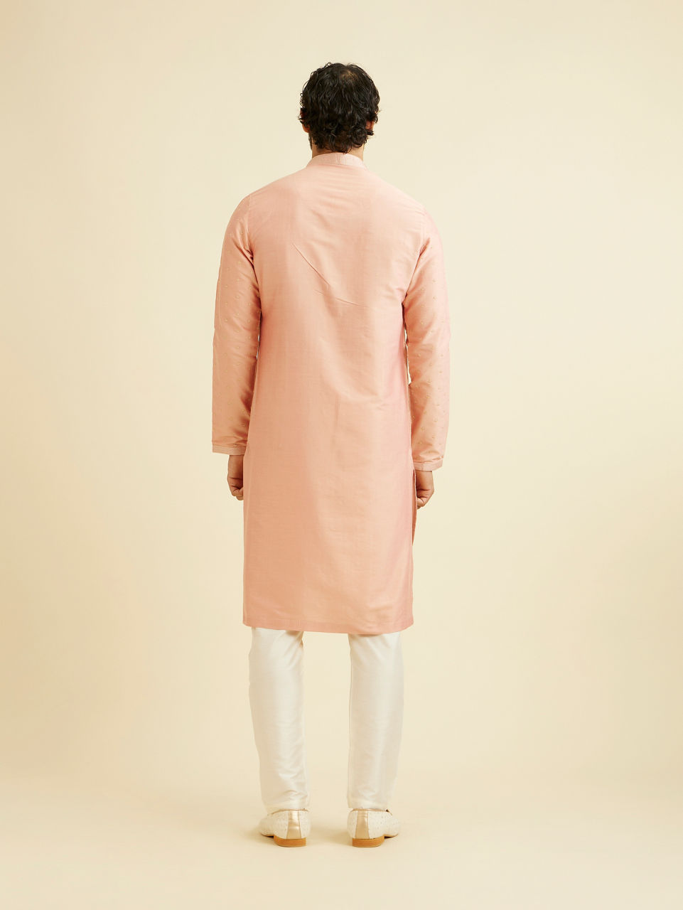 Manyavar Men Pastel Pink Kurta Pyjama With Embroidery Work