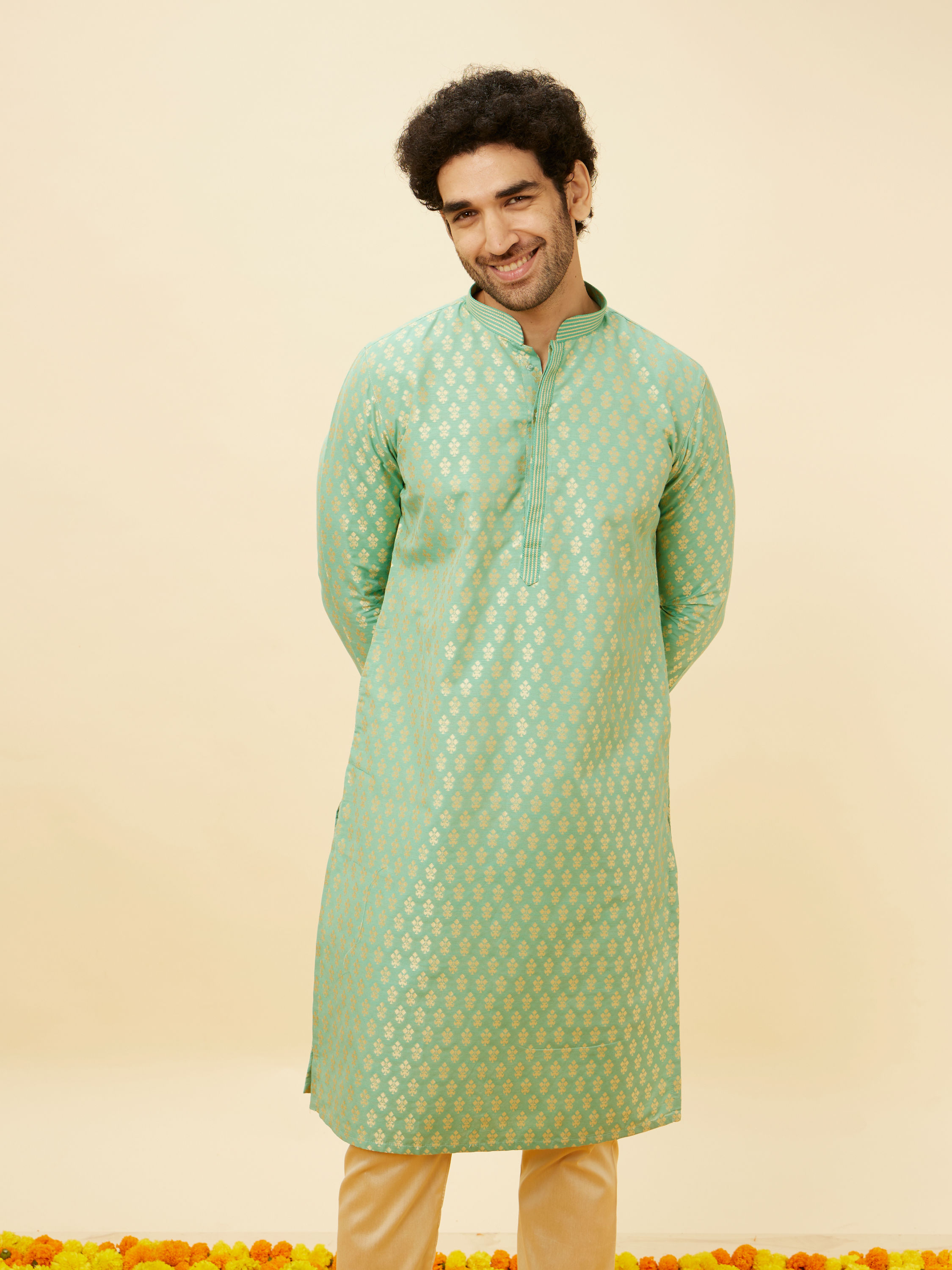 Manyavar Men Mint Green Floral Buta Motif Patterned Kurta Set