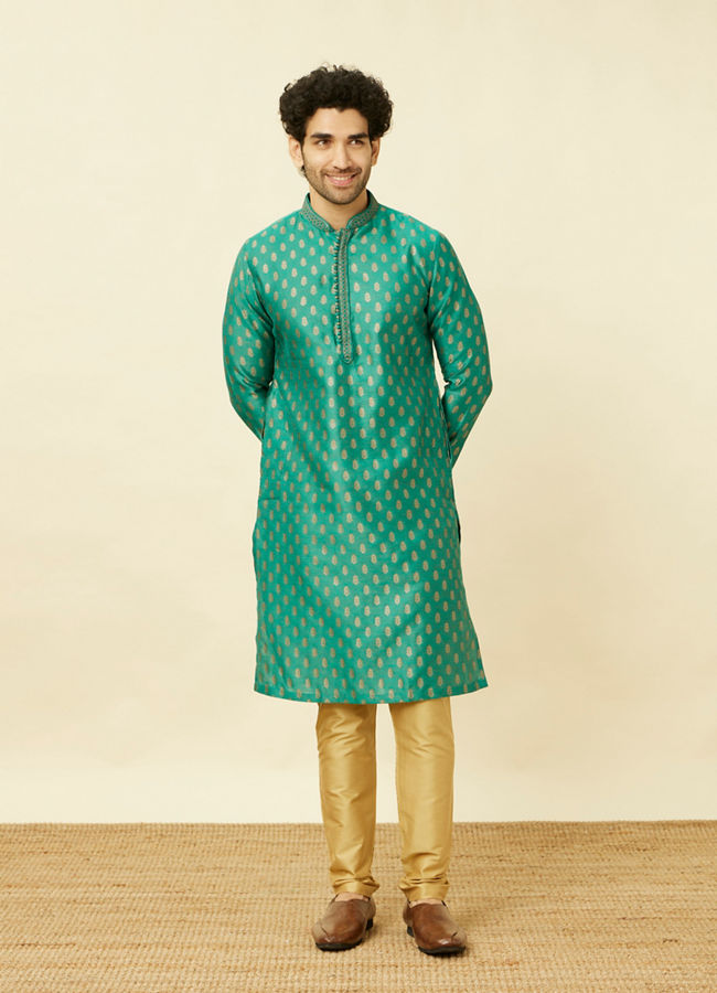 alt message - Manyavar Men Jade Green Buta Patterned Kurta Set image number 2