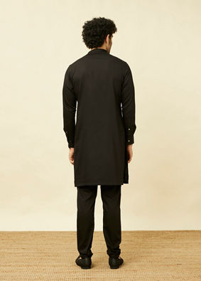 alt message - Manyavar Men Charcoal Black Kurta Set image number 5