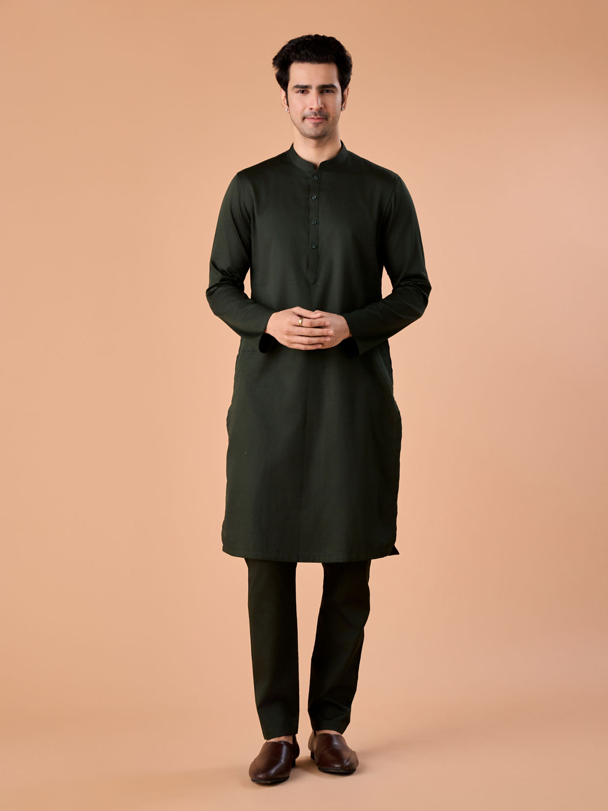 Manyavar Men Festive Mirth Dark Green Kurta Pajama