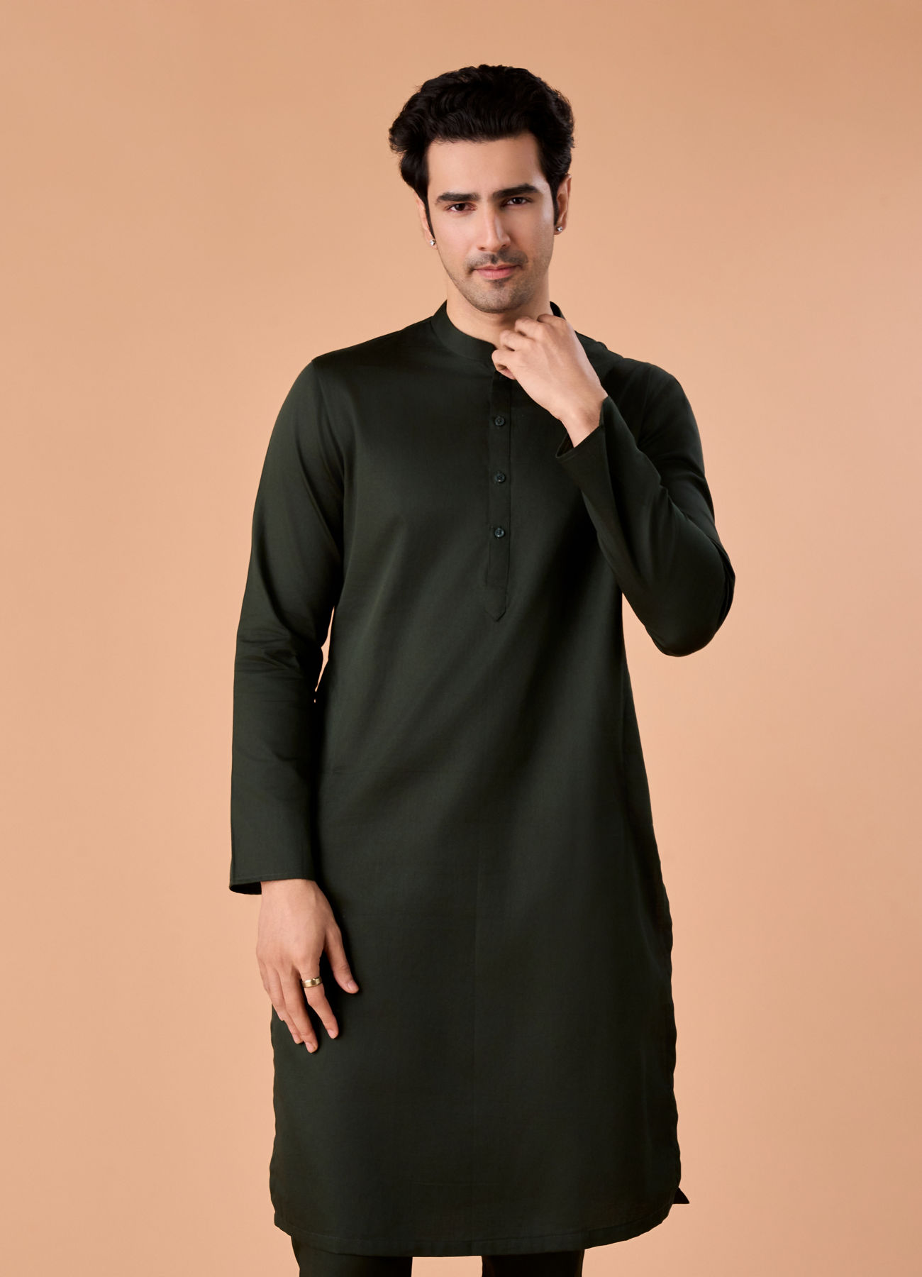 Manyavar Men Festive Mirth Dark Green Kurta Pajama