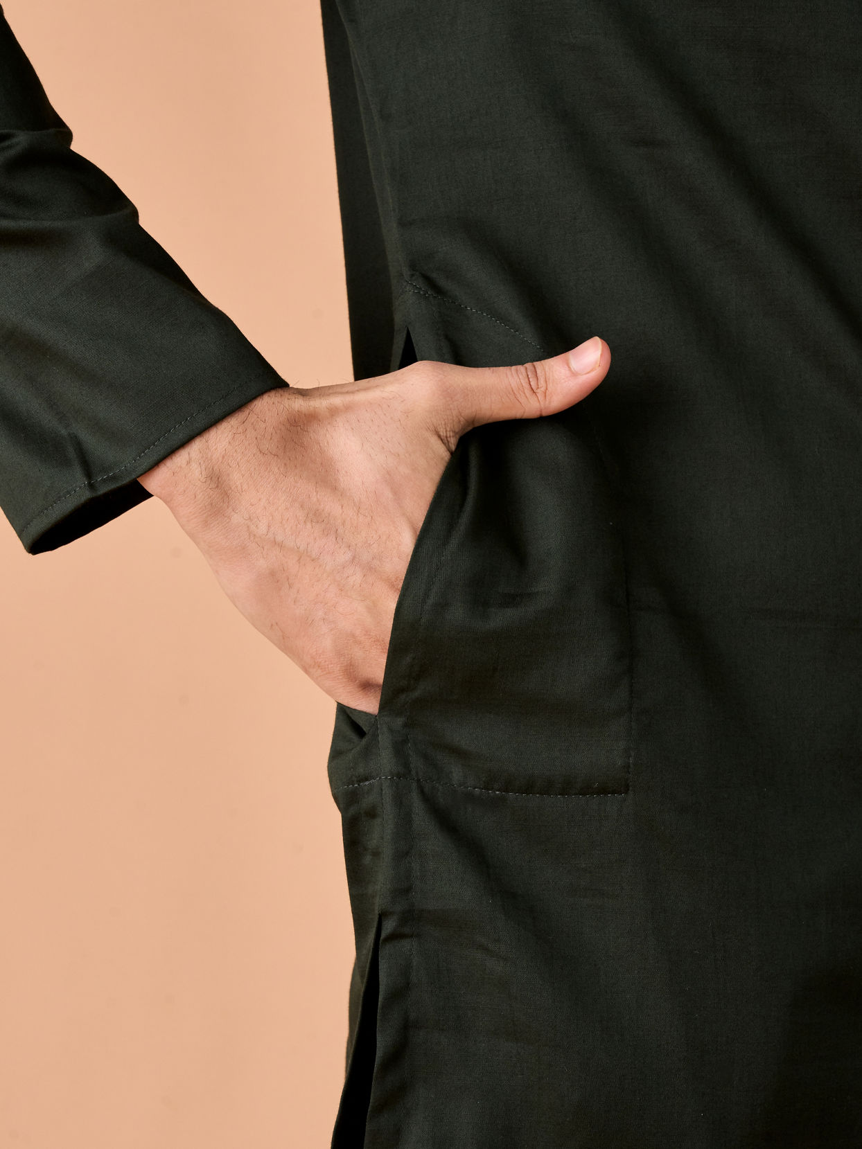 Manyavar Men Festive Mirth Dark Green Kurta Pajama