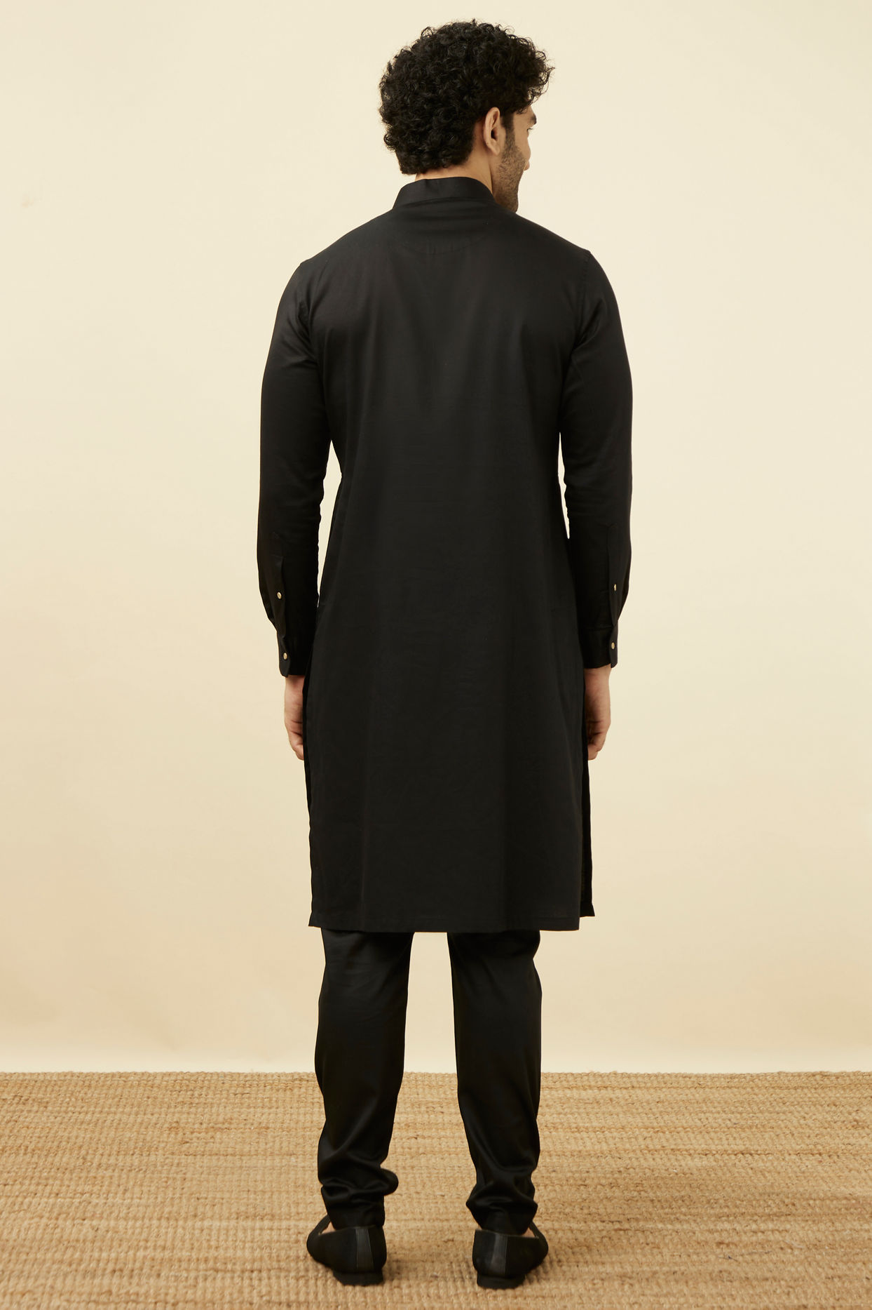 Manyavar Men Black Solid Kurta Set