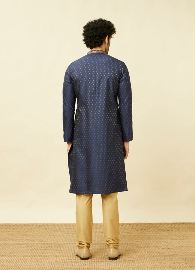 alt message - Manyavar Men Royal Blue Drop Patterned Kurta Set image number 5