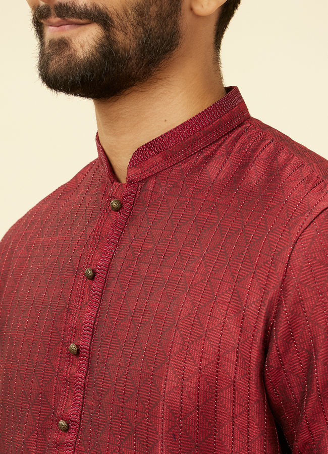 alt message - Manyavar Men Maroon Pintuck Design Kurta Set image number 1