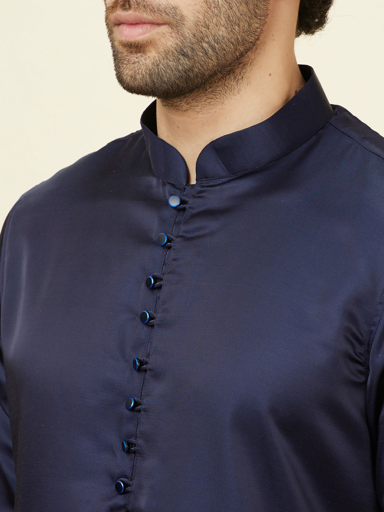 alt message - Manyavar Men Dark Blue Loop Buttoned Classic Kurta Set image number 1