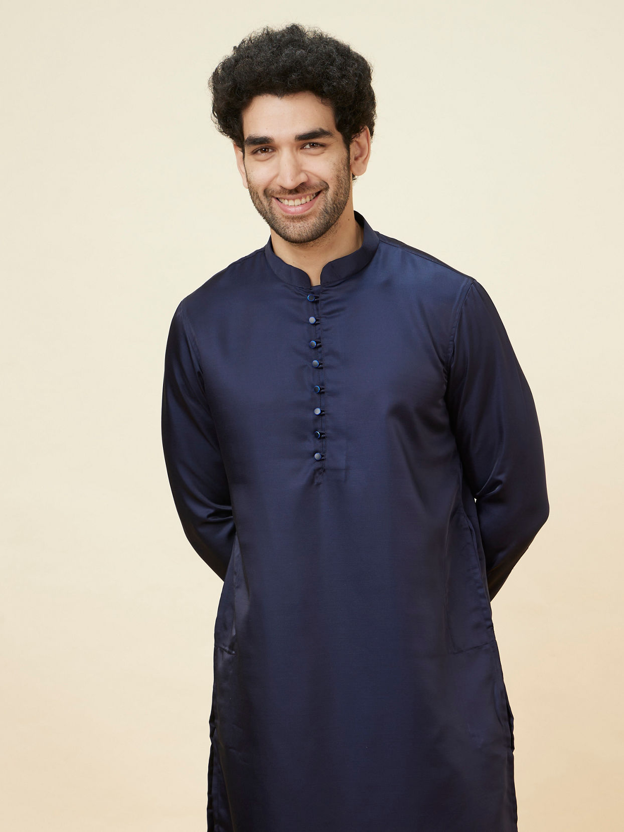 alt message - Manyavar Men Dark Blue Loop Buttoned Classic Kurta Set image number 0