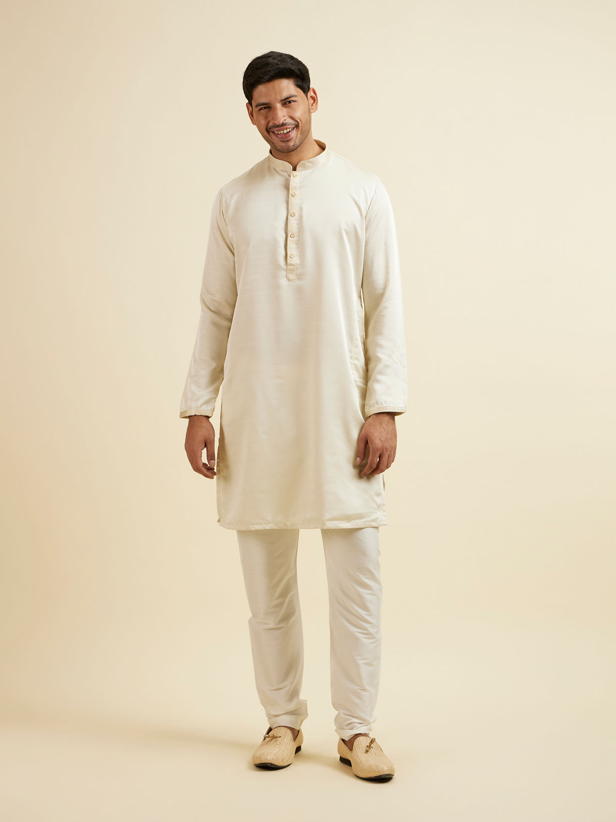 Manyavar Men Ivory White Placket Detailed Kurta Set