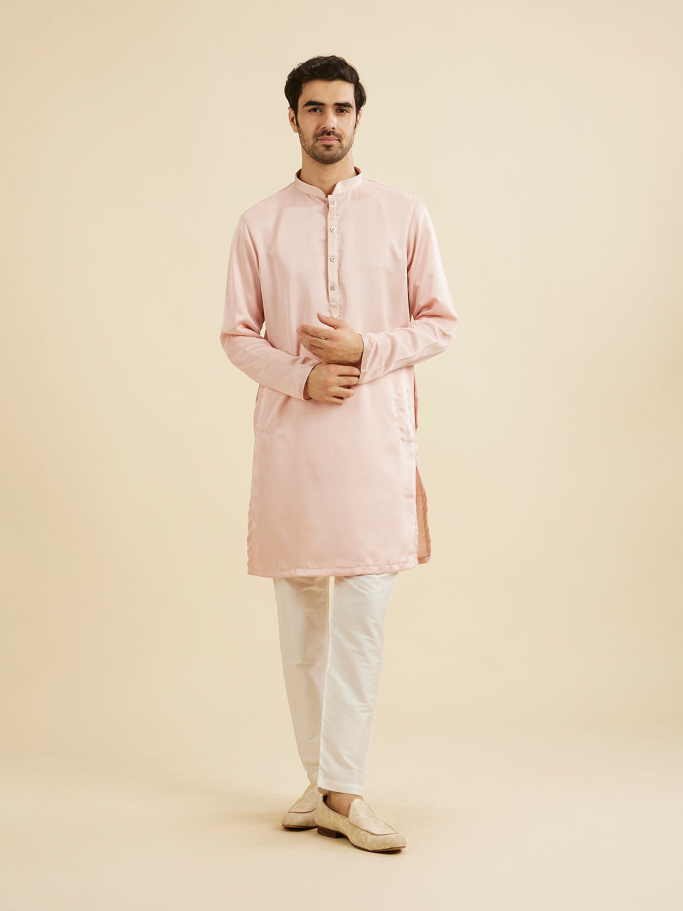 Manyavar Men Baby Pink Kurta Set