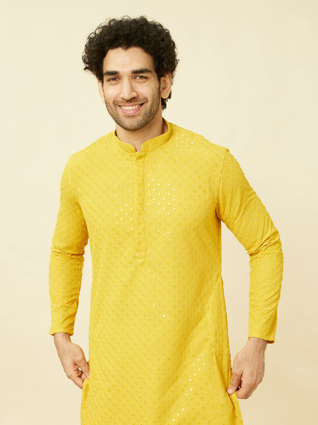 alt message - Manyavar Men Candlelight Yellow Floral Patterned Sequined Chikankari Kurta Set image number 0