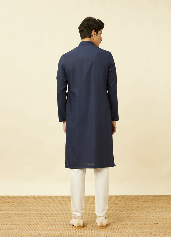 alt message - Manyavar Men Navy Blue Ogee Patterned Kurta Set image number 5