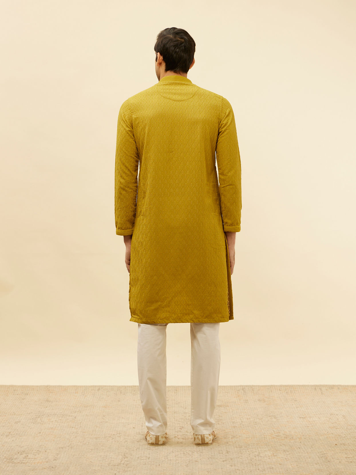 Manyavar Men Moss Green Chikankari Jaal Patterned Kurta Set