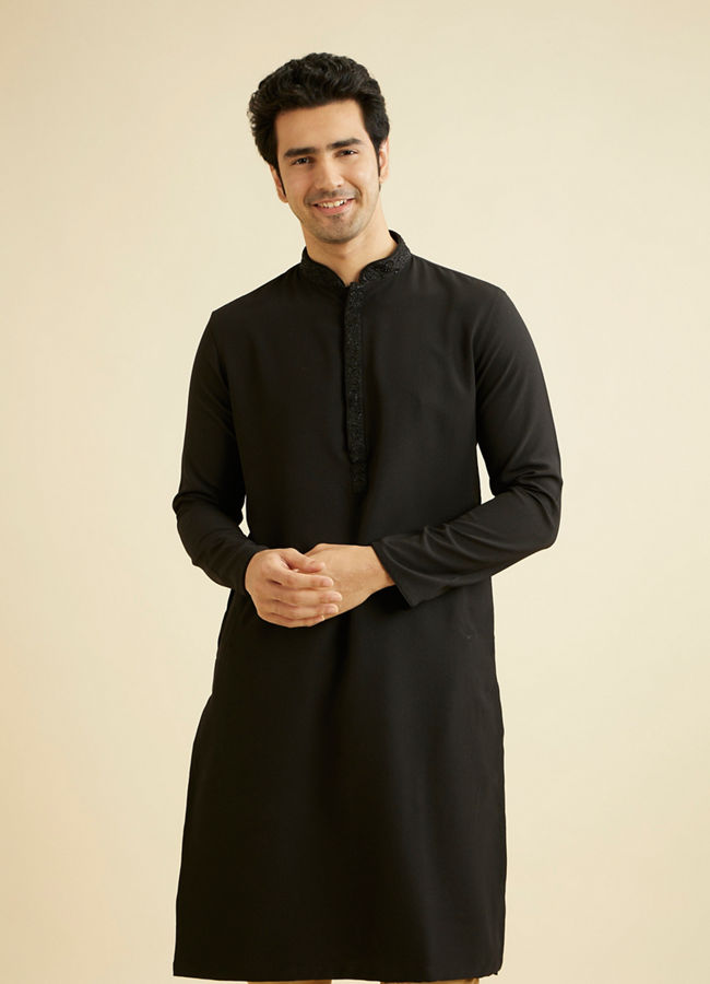 alt message - Manyavar Men Black Solid Minimalist Kurta Pajama image number 0