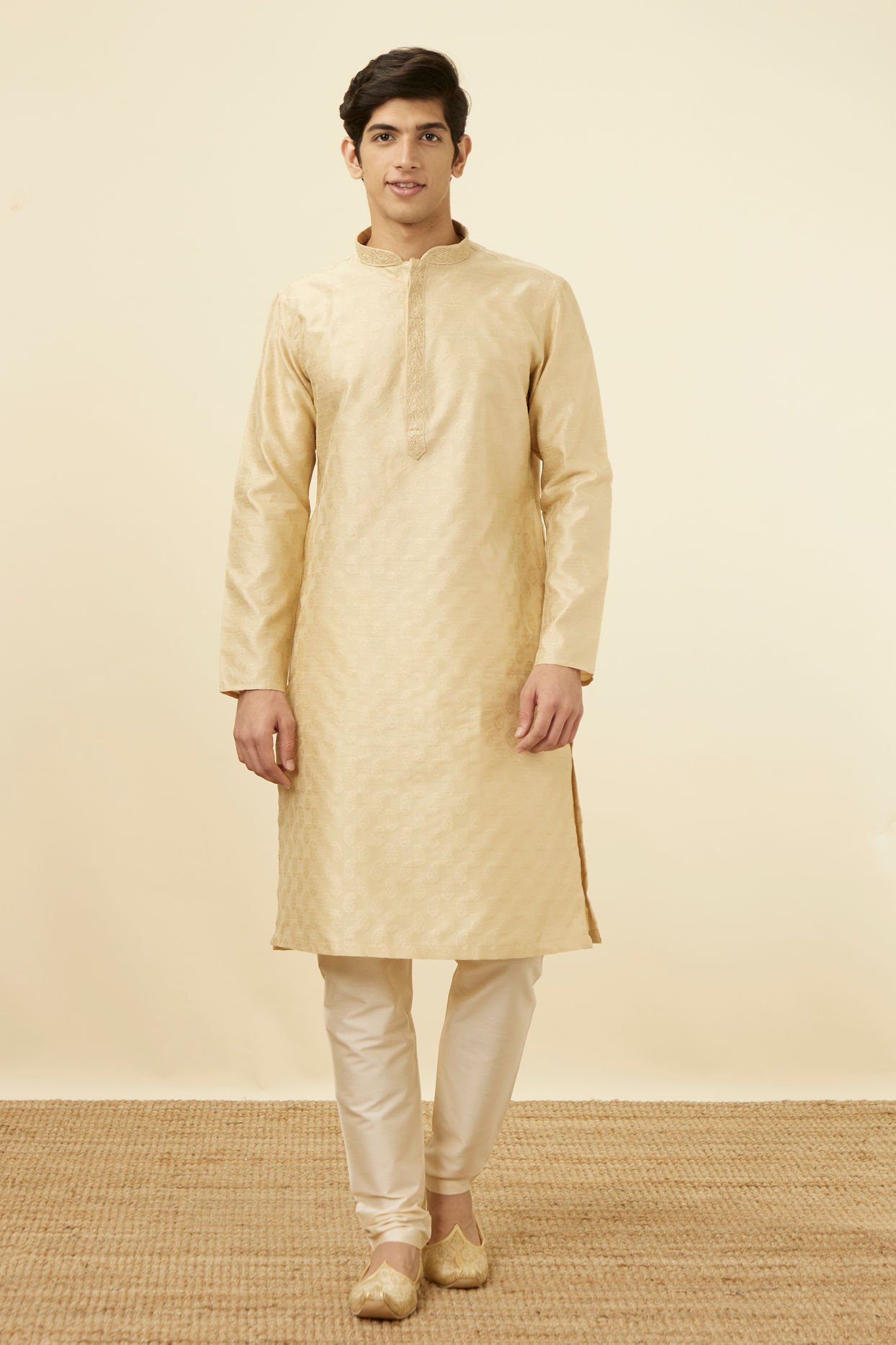 alt message - Manyavar Men Sandal Jacquard Kurta Pajama image number 2