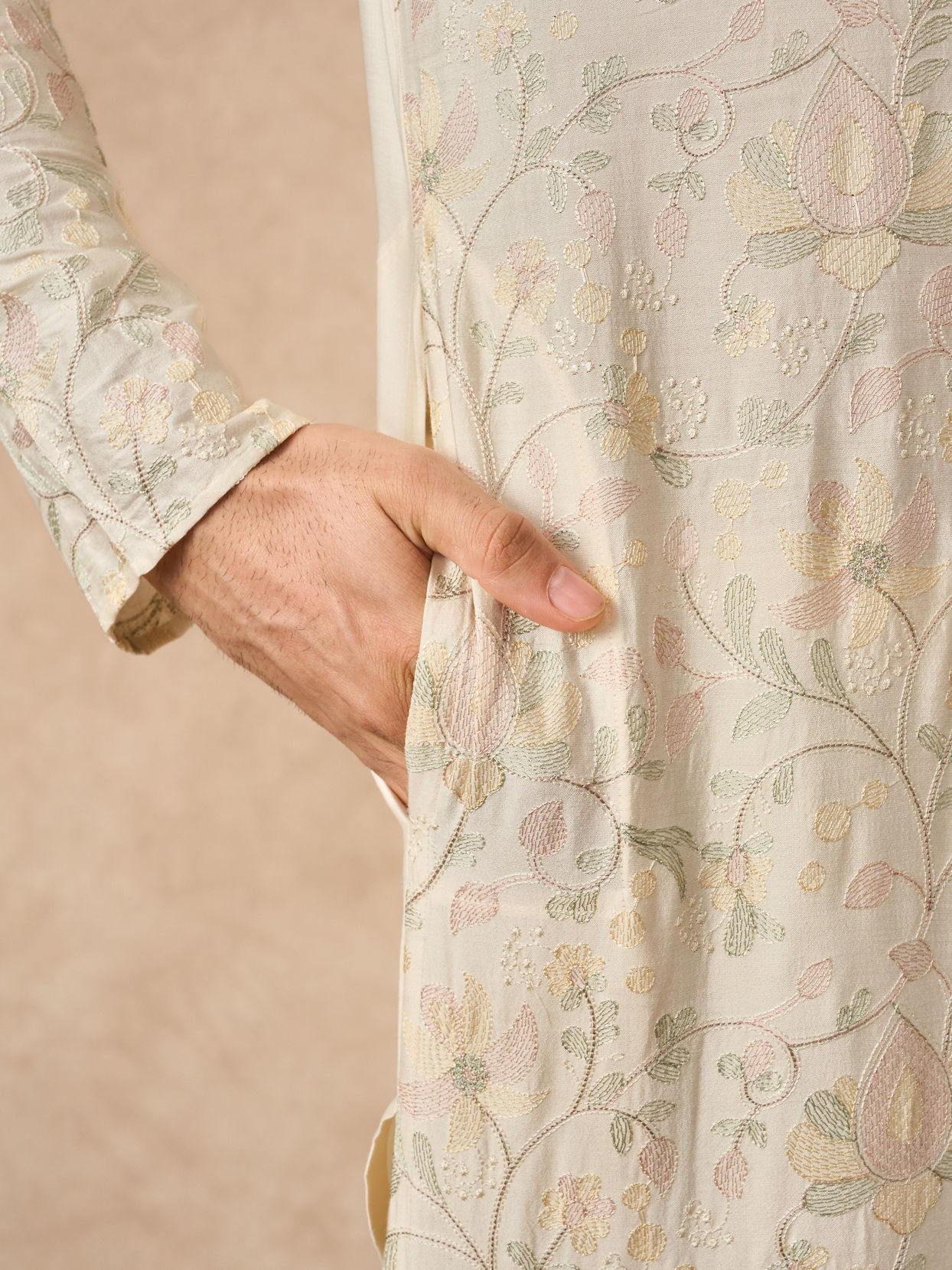 Manyavar Men Cream Blended Viscose Kurta Pajama Dupatta