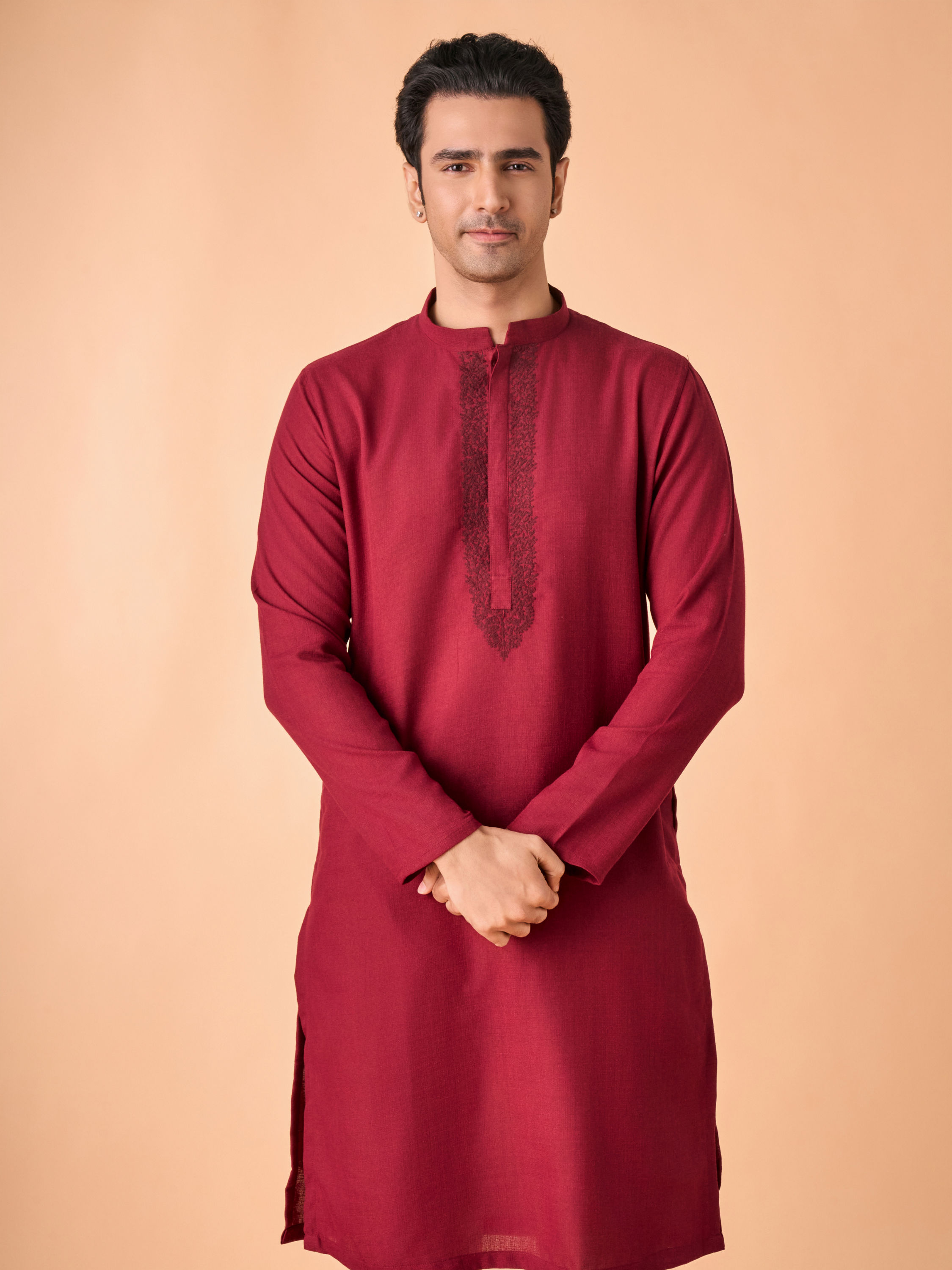 Manyavar Men Gleaming Maroon Kurta Pajama
