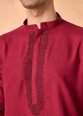 Manyavar Men Gleaming Maroon Kurta Pajama