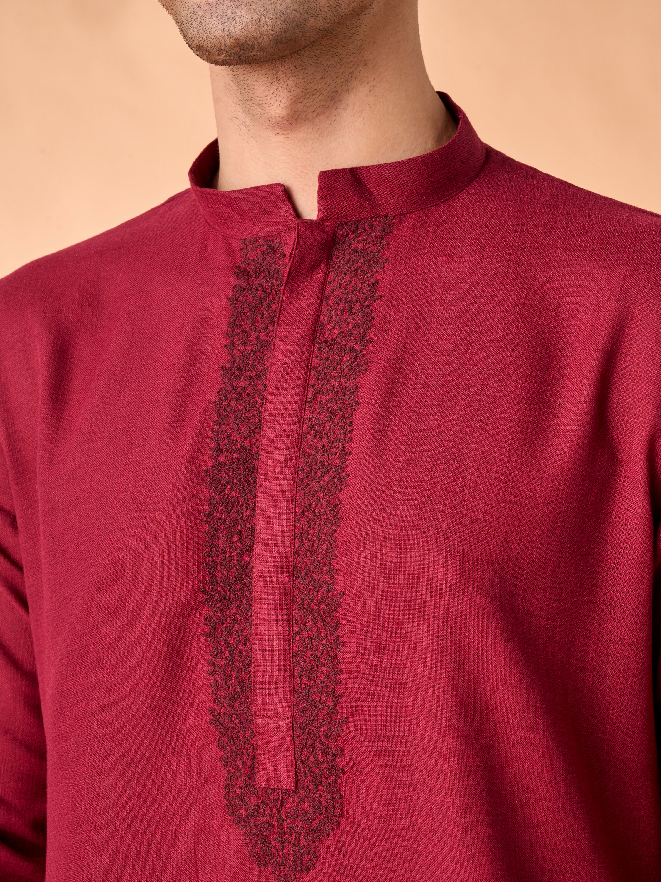 Manyavar Men Gleaming Maroon Kurta Pajama