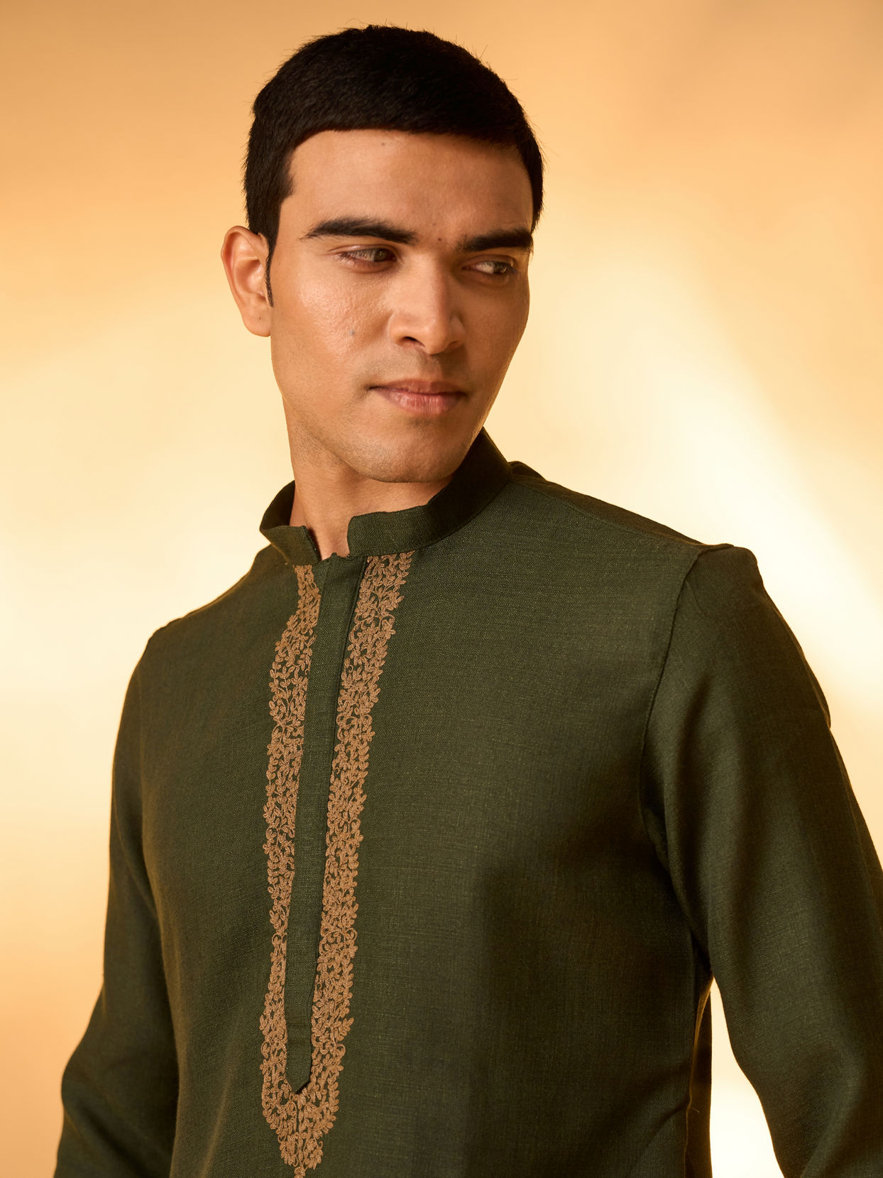 Manyavar Men Dark Green Kashidakari Embroidered Placket Kurta Set