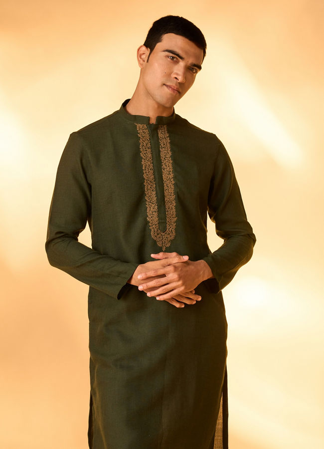 Manyavar Men Dark Green Kashidakari Embroidered Placket Kurta Set