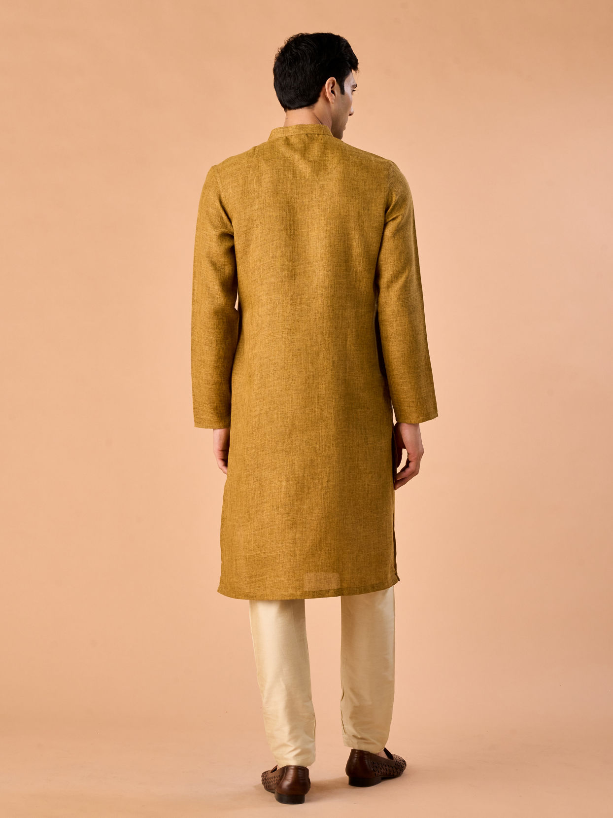 Manyavar Men Mehndi Green Radiance Kurta Pajama