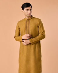 Manyavar Men Mehndi Green Radiance Kurta Pajama