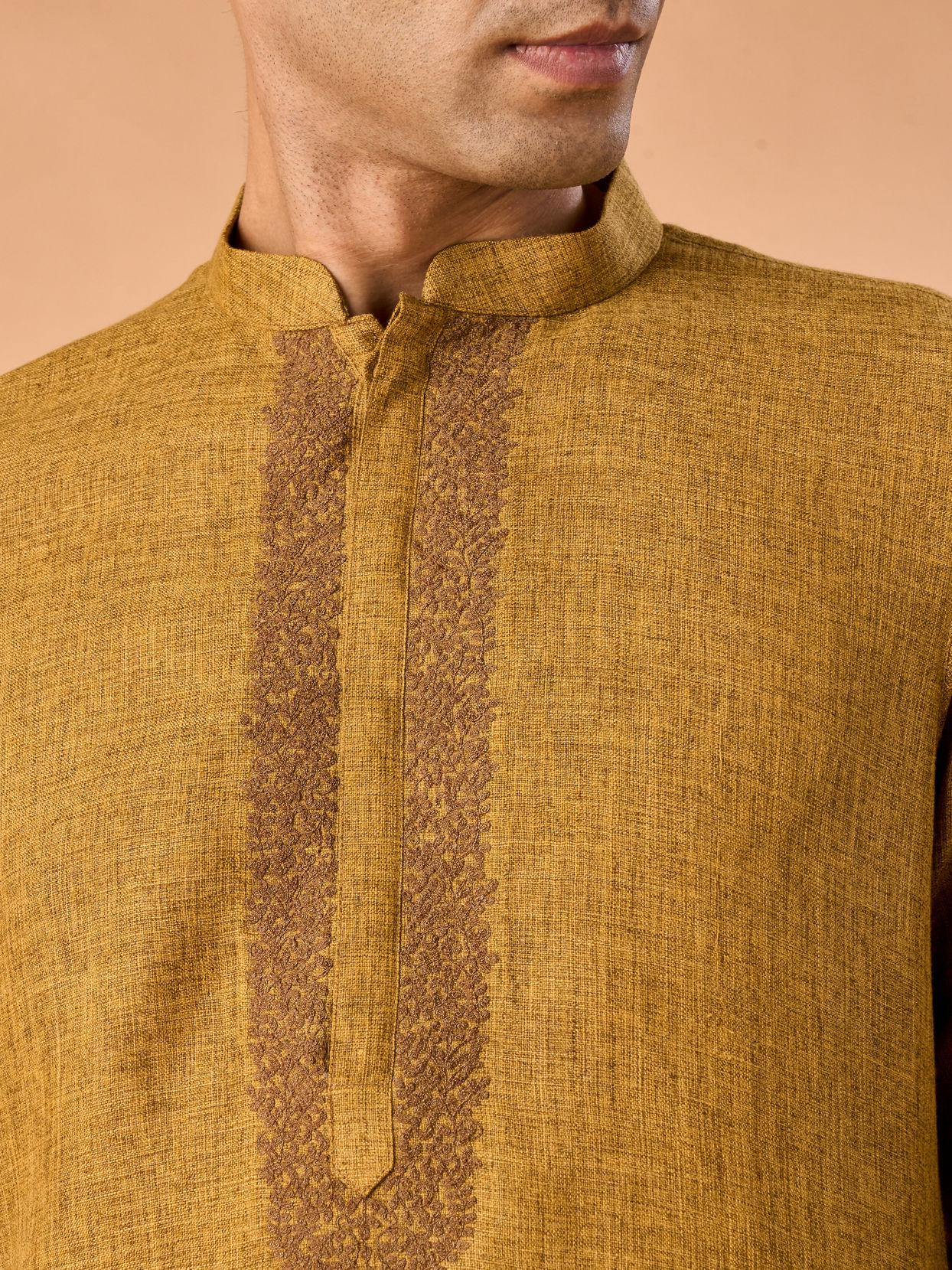 Manyavar Men Mehndi Green Radiance Kurta Pajama