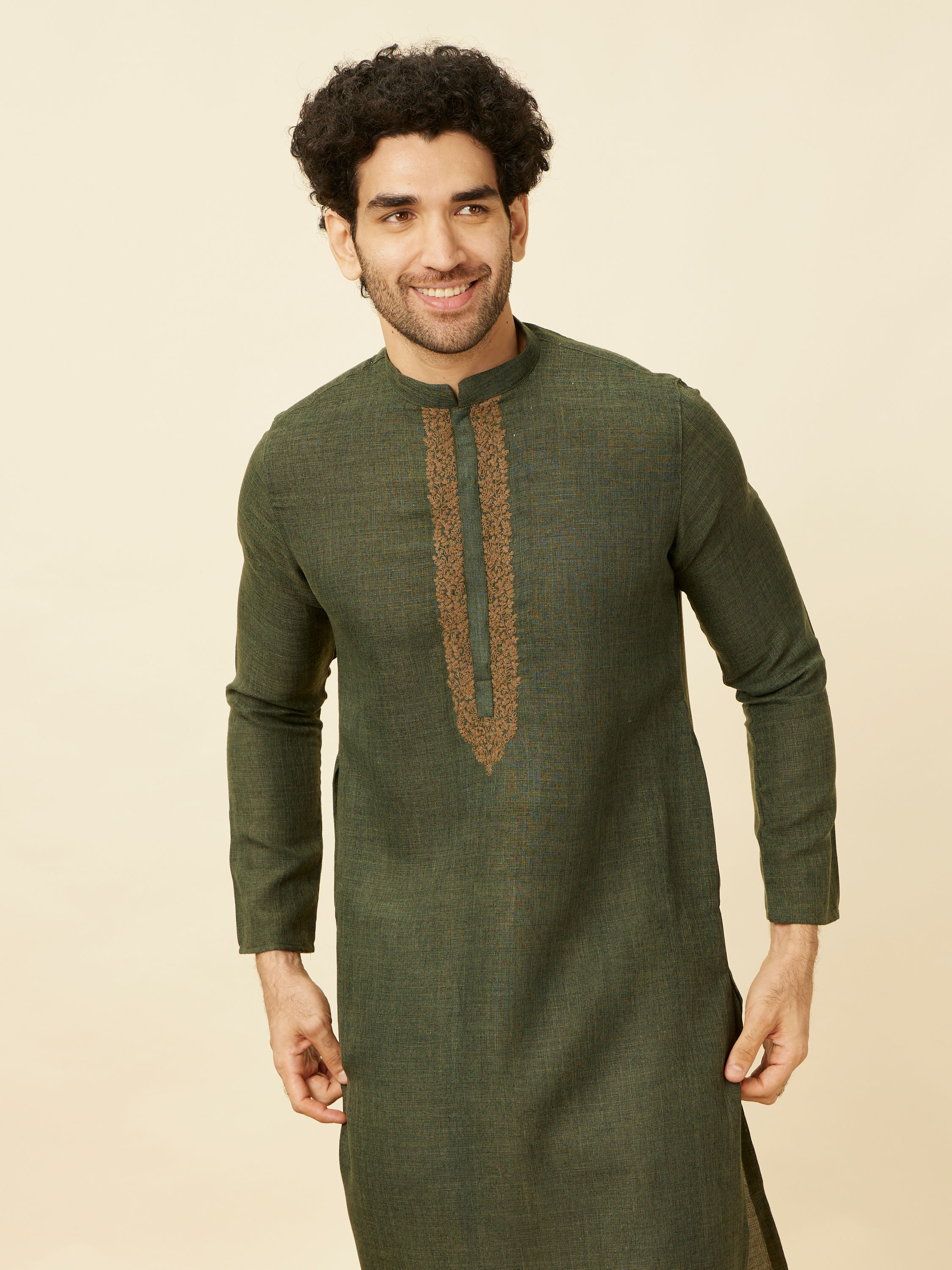 Manyavar Men Dark Green Kashidakari Embroidered Placket Kurta Set