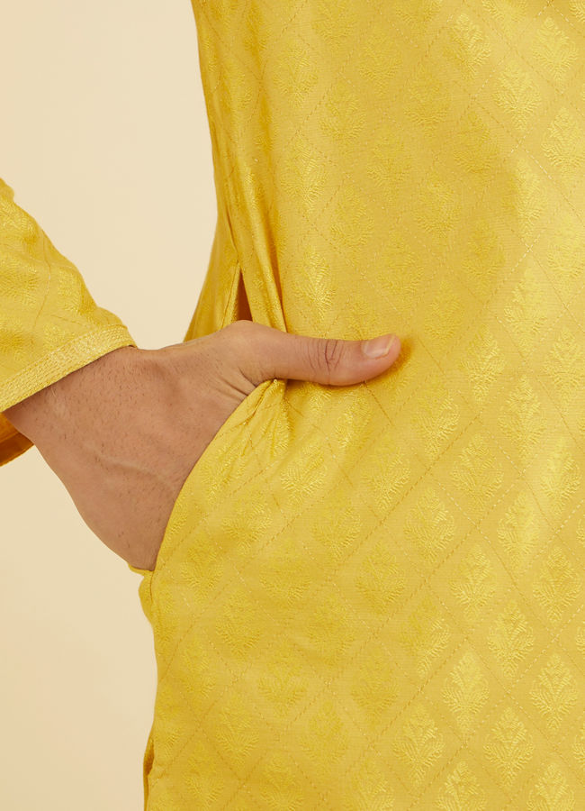 Manyavar Men Canary Yellow Self Design Kurta Pajama image number 3