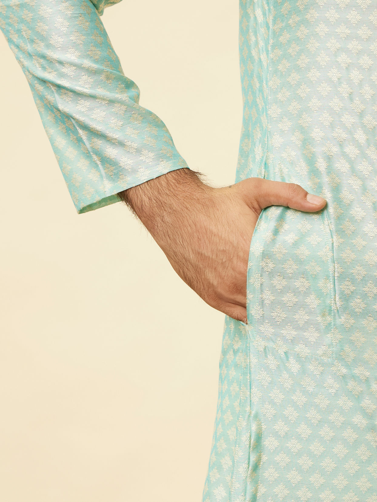 alt message - Manyavar Men Sea Green Jacquard Kurta Pajama image number 3