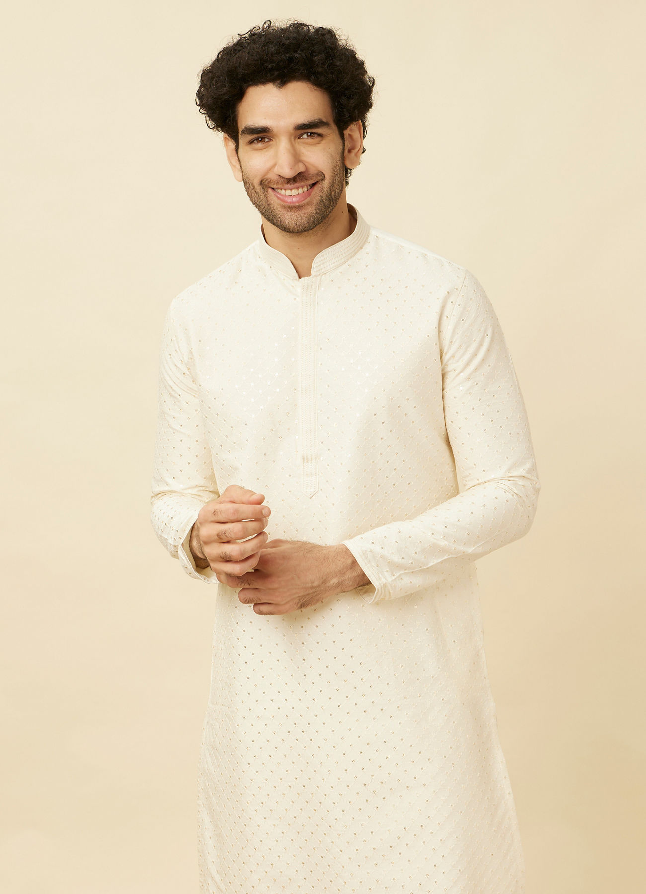 Manyavar Men Off White Diamond Patterned Kurta Set