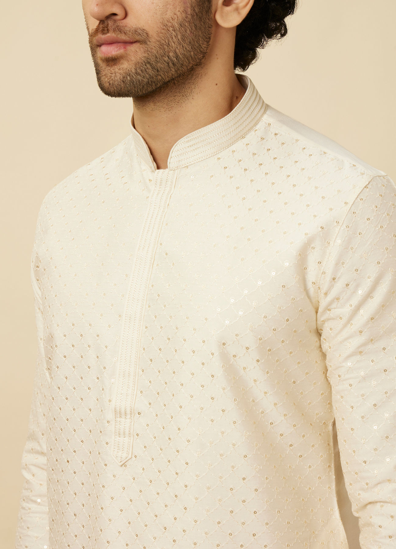 Manyavar Men Off White Diamond Patterned Kurta Set