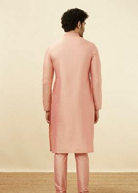 Manyavar Men Salmon Pink Solid Kurta Pajama image number 5