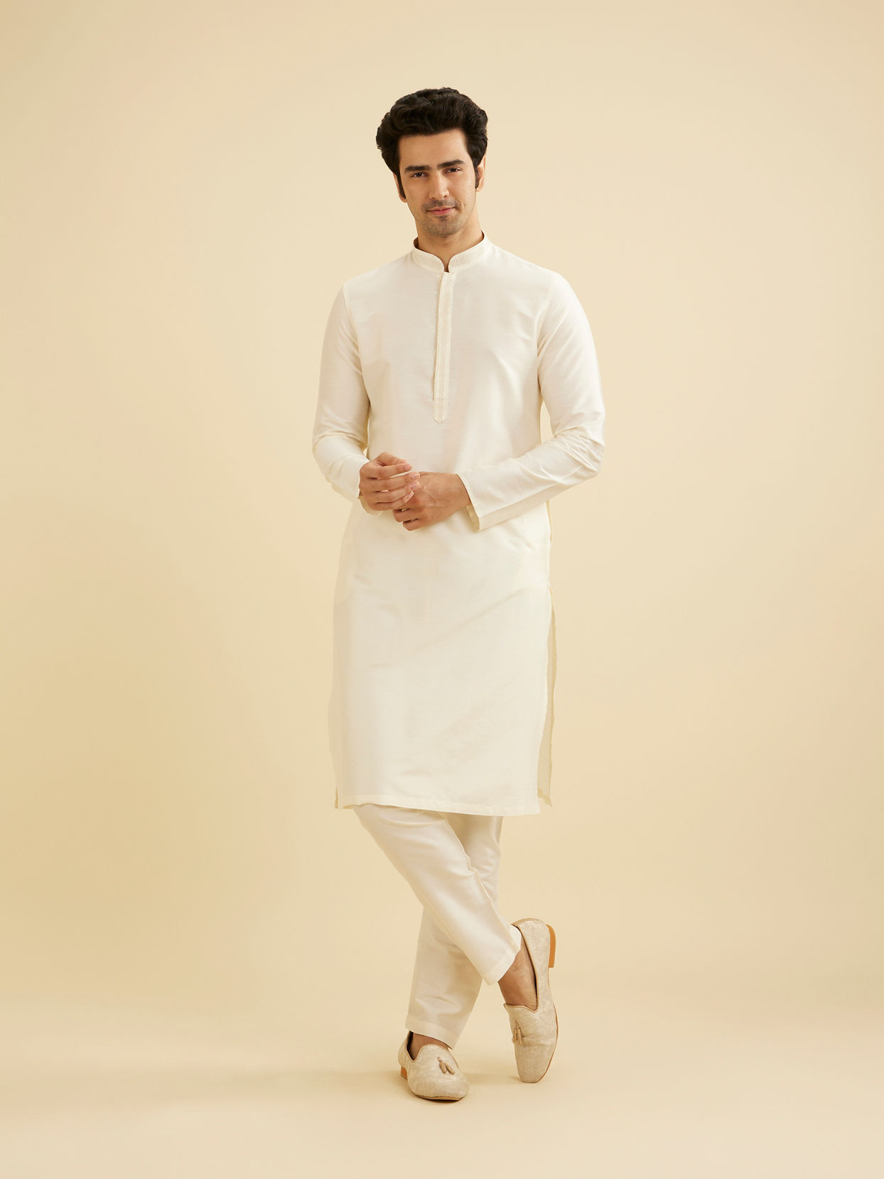 Manyavar Men Pristine White Embroidered Bandhgala Kurta Set