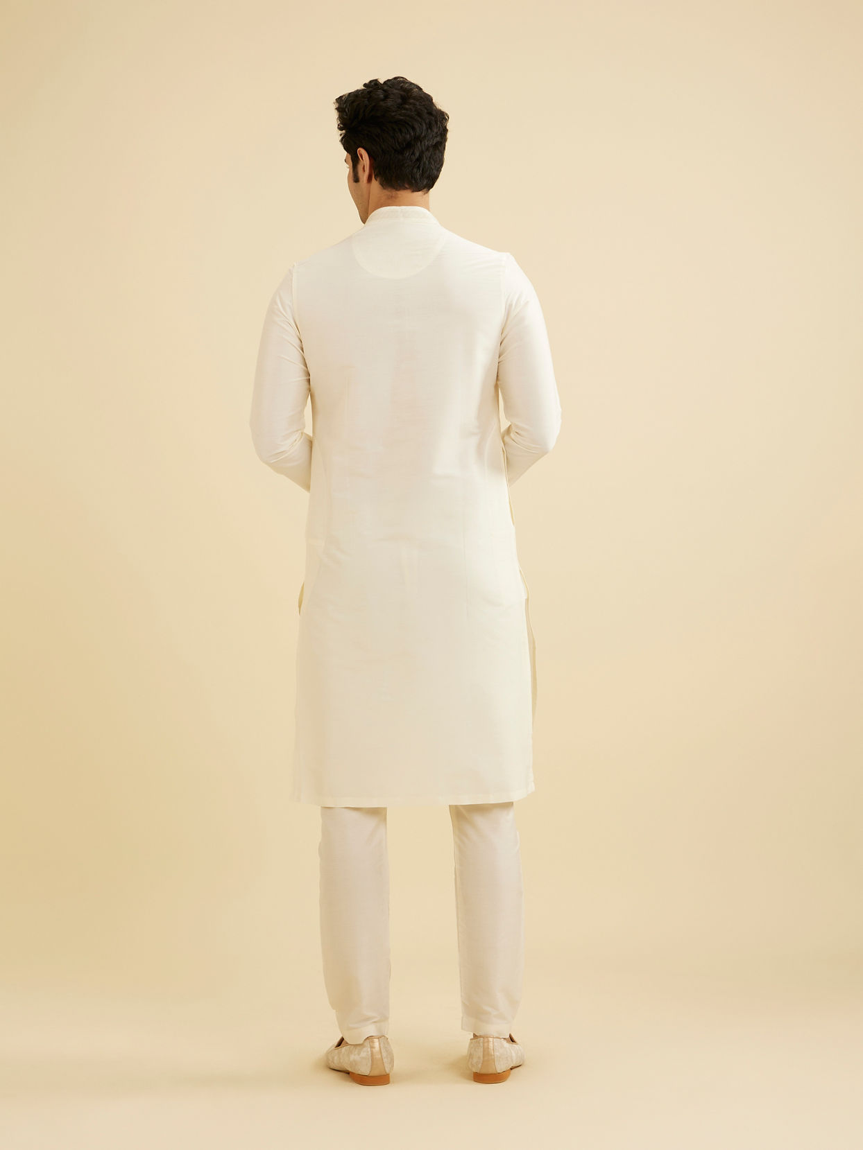 Manyavar Men Pristine White Embroidered Bandhgala Kurta Set