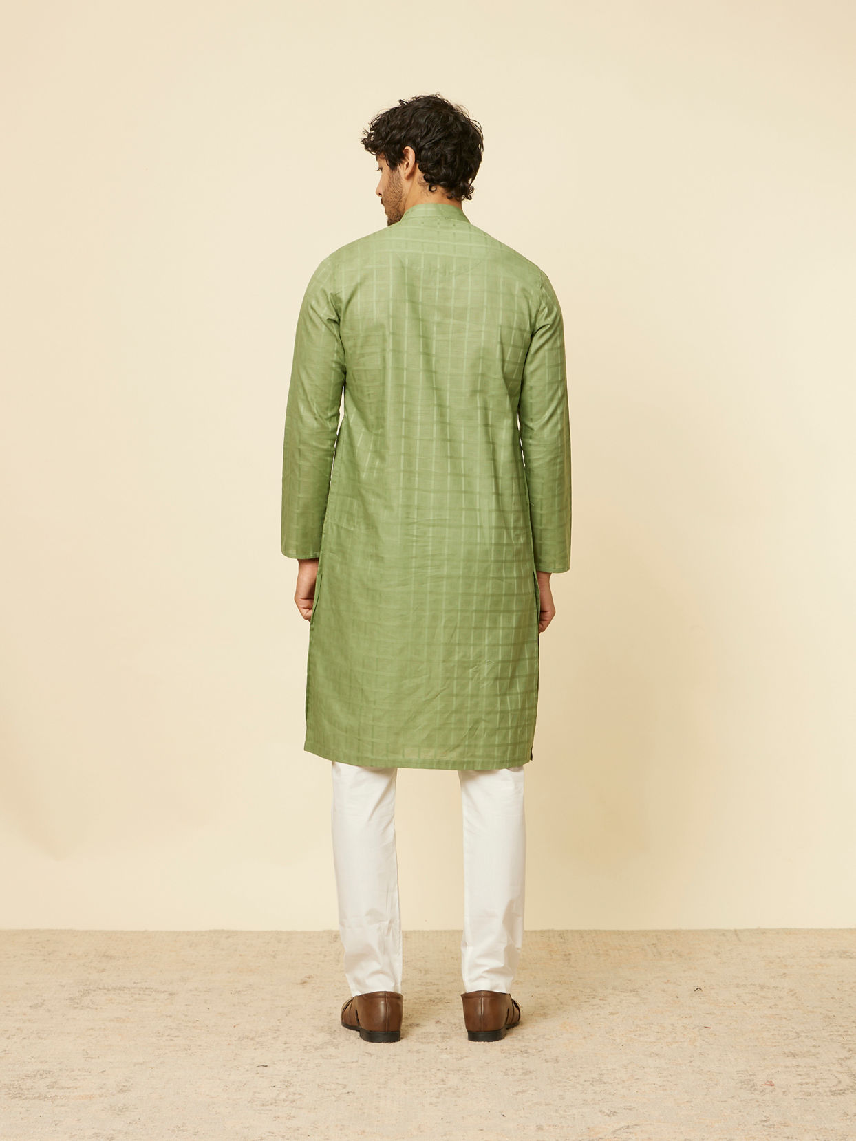 Manyavar Men Moss Green Chequered Patterned Kurta Set