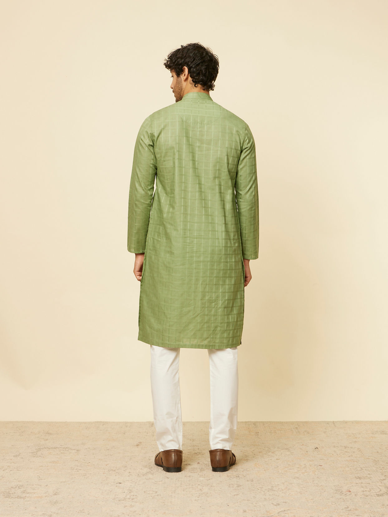 Manyavar Men Moss Green Chequered Patterned Kurta Set