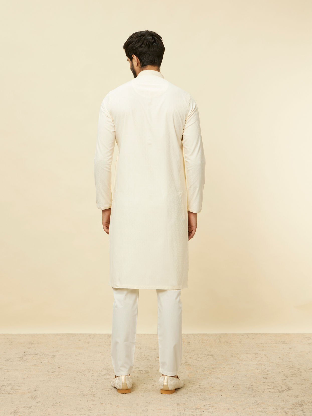 Manyavar Men Delicate White Embroidered Neckline Kurta Set