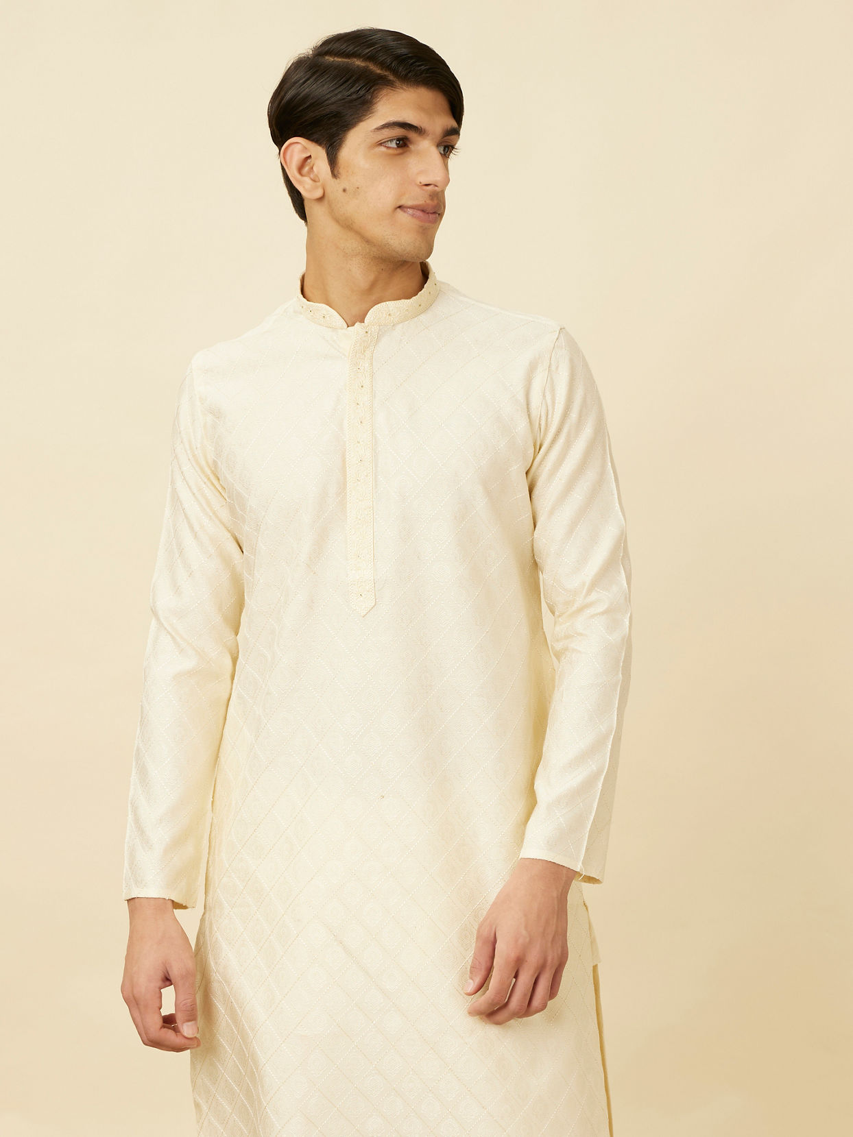 Silverish white Classic pleating patterned kurta pajama set