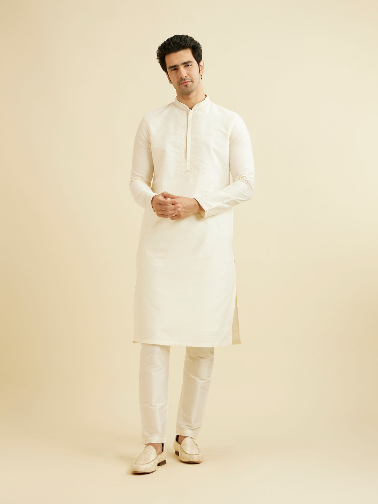 Manyavar Men Cream Beige Plain Classic Kurta Set with Embroidered Neckline