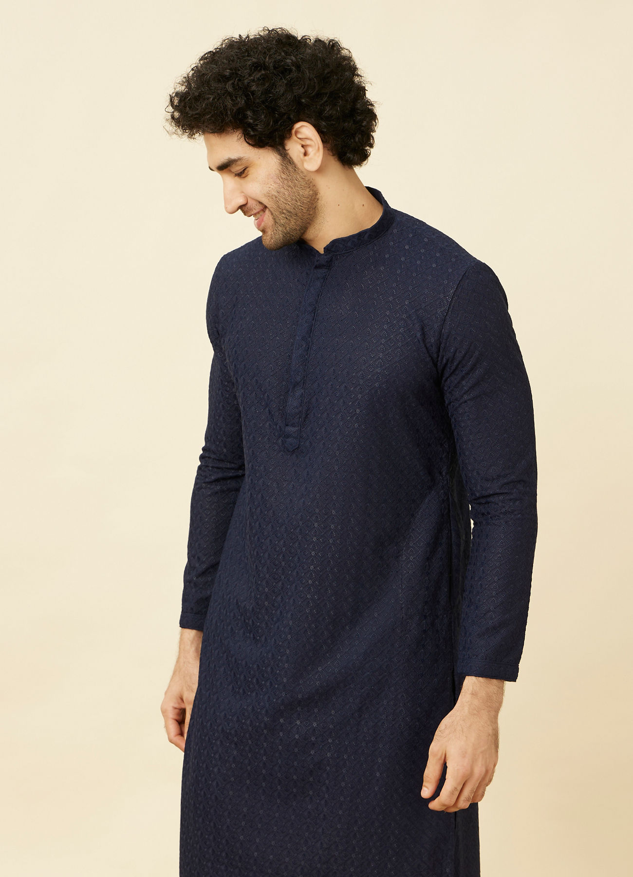 Manyavar Men Navy Blue Diamond Chikankari Patterned Kurta Set