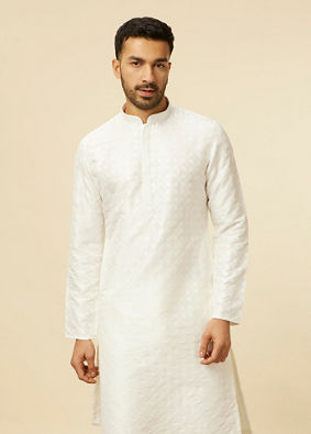 alt message - Manyavar Men White Self Patterned Kurta Set image number 0