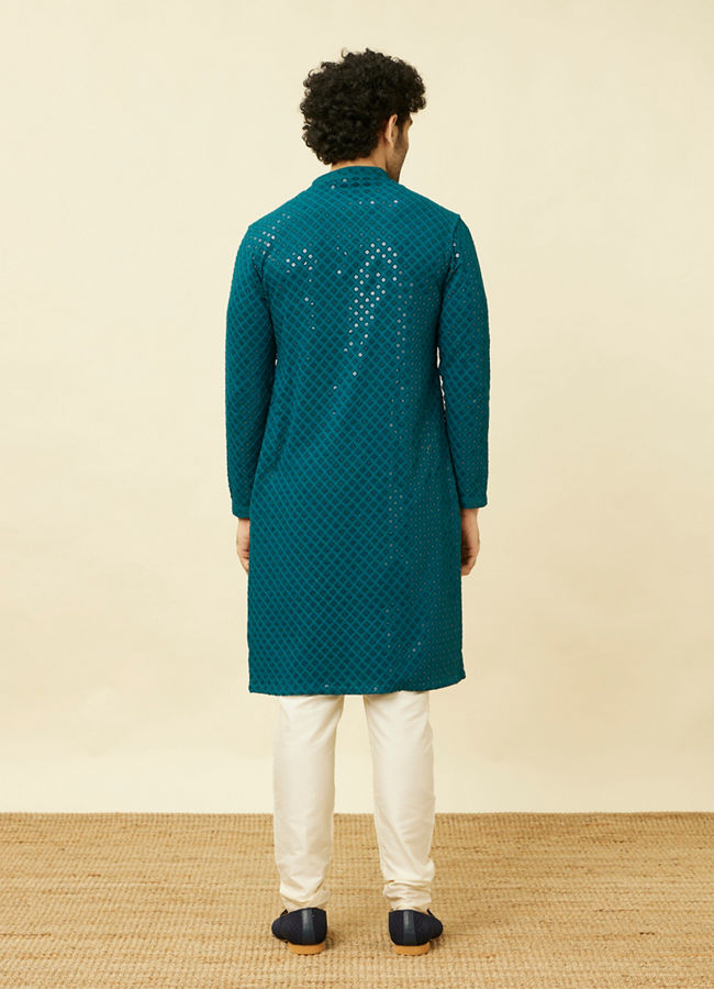 alt message - Manyavar Men Teal Blue Chikankari Patterned Kurta Set image number 5