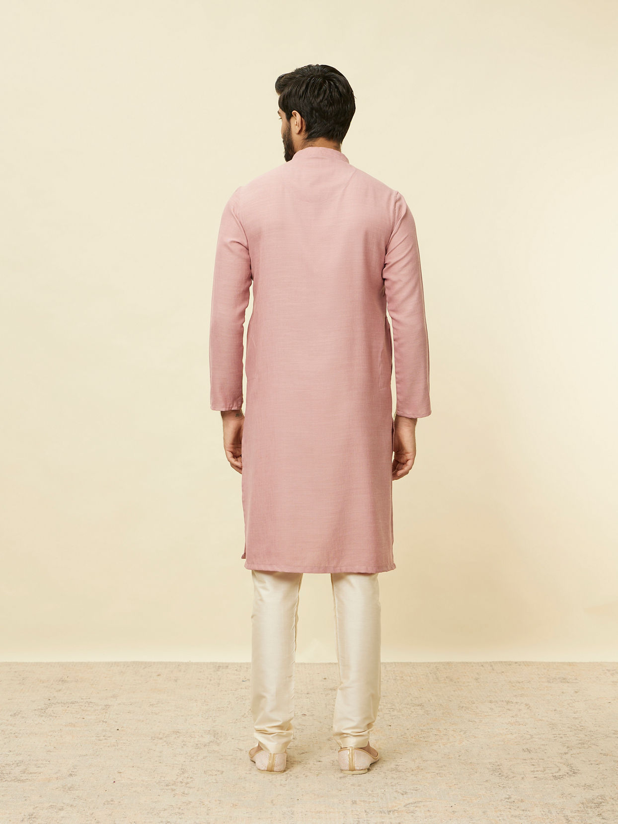 alt message - Manyavar Men Lemonade Pink Embroidered Placket Kurta Set image number 4