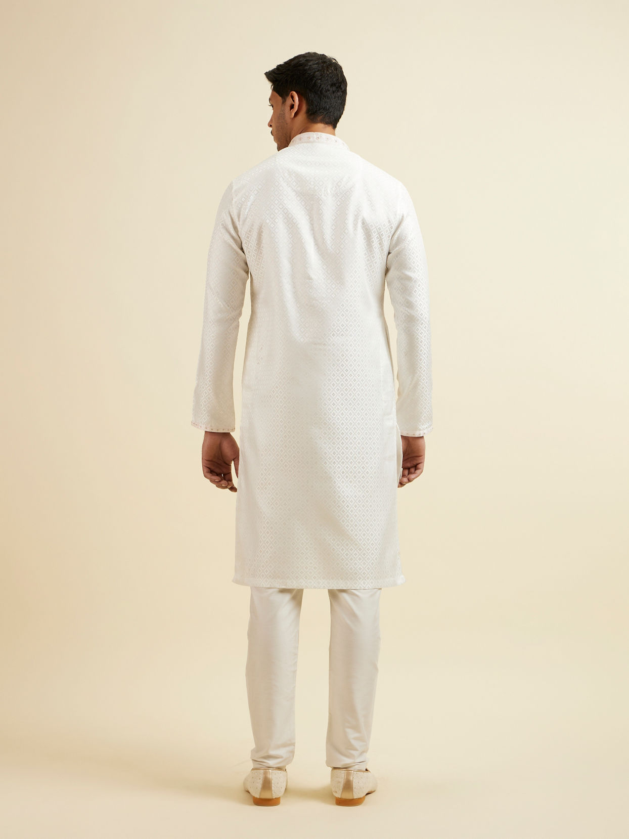 Manyavar Men Sea Shell White Jacquard Kurta Pajama