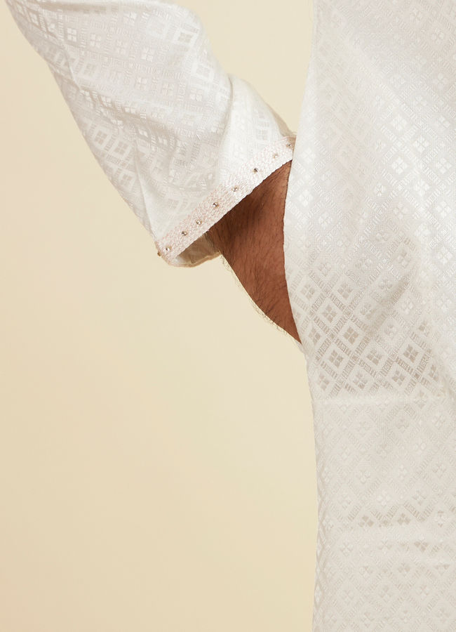 Manyavar Men Sea Shell White Jacquard Kurta Pajama