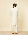 alt message - Manyavar Men Cream Grid Patterned Kurta Set image number 4