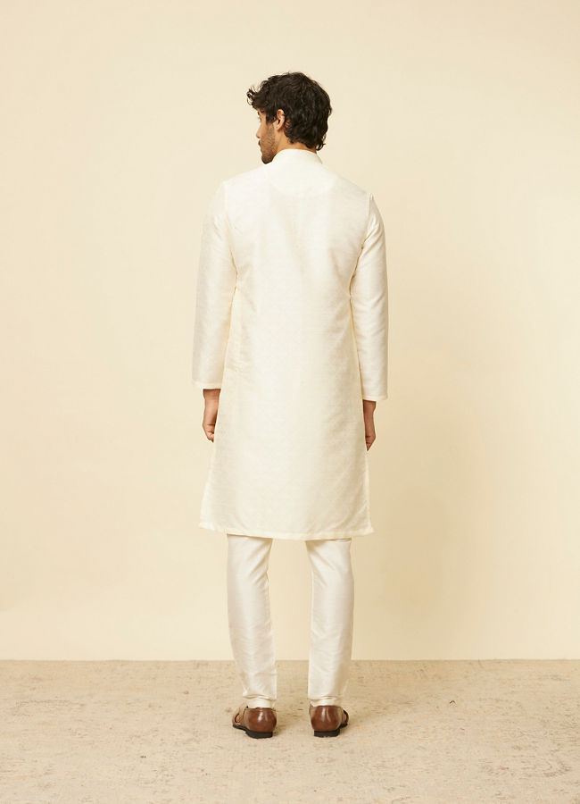 alt message - Manyavar Men Cream Grid Patterned Kurta Set image number 4